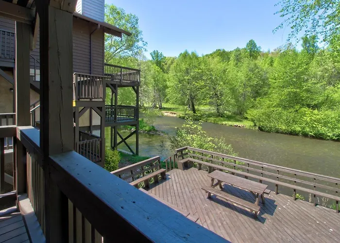 Chattahoochee River Edge Condominiums